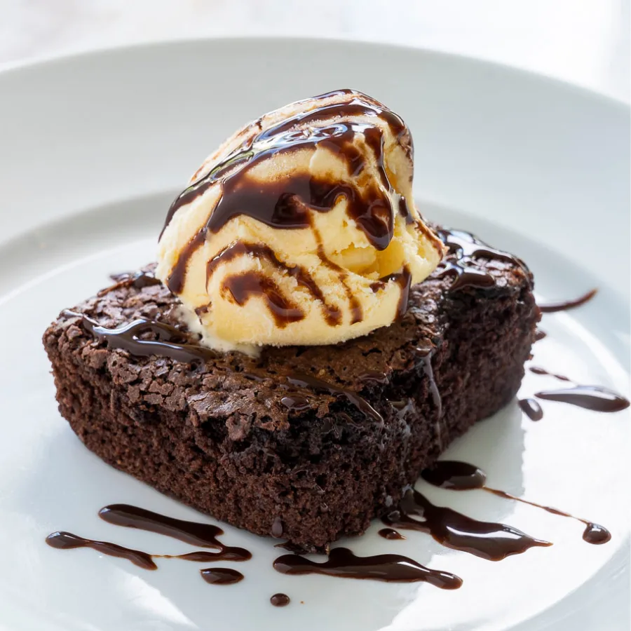 Brownie con Helado